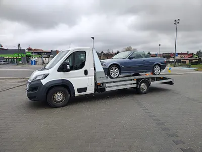 Pomoc drogowa 24h Laweta Holowanie A1 A4 DK78 S1 E75 BRO-CAR Częstochowa Katowice Wrocław